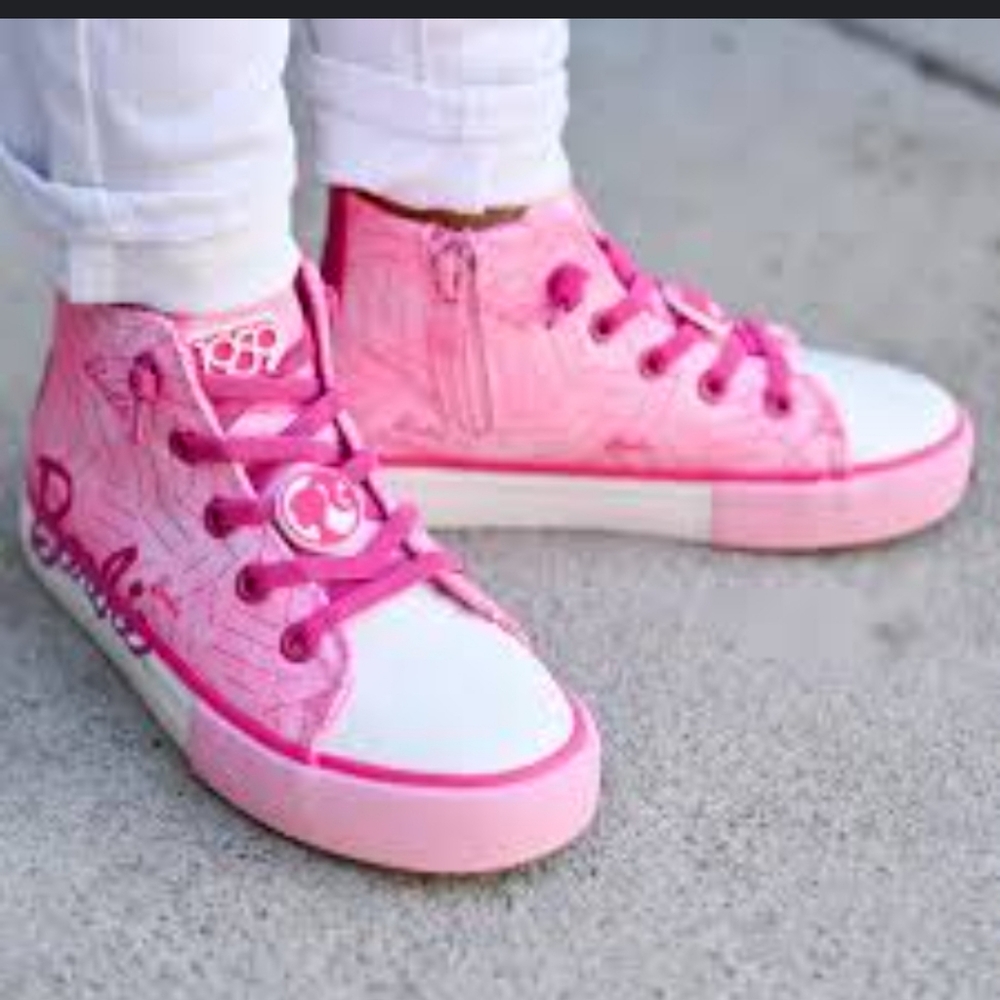 NWT Barbie High Top Zip Up Canvas GOUNDUP Sneaker Sz 5